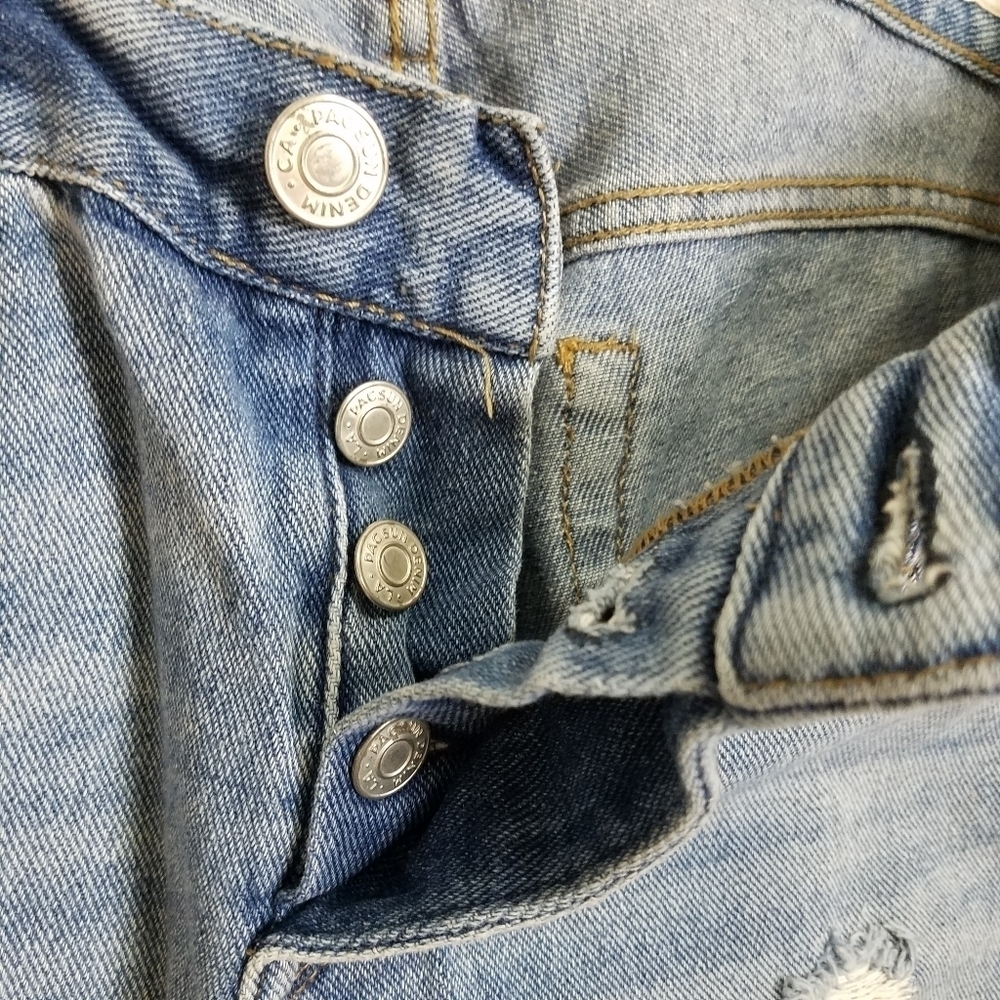 Pacsun Light Wash Distressed Destroyed Boyfriend Button Fly Raw Hem Crop Jean 25 - Picture 3 of 7